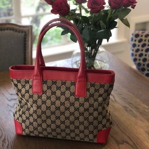 authentic Gucci shoulder bag